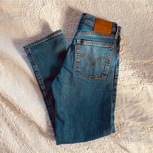 Levi's Wedgie Straight Jeans in Jive Sound ultra high rise 25 medium Wash denim - Picture 6 of 8